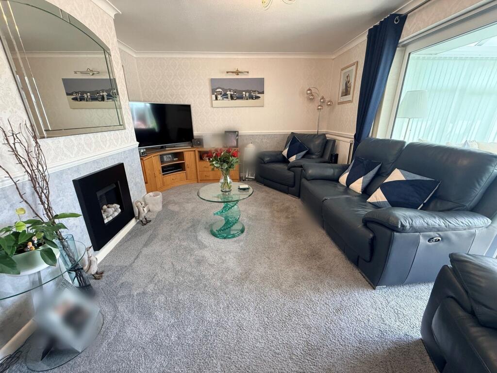Southway Drive, Yeovil, Somerset, BA21 3ED - View 3