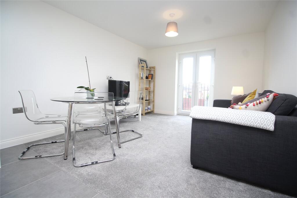 Apartment in Newport Pagnell, City of Milton Keynes - More