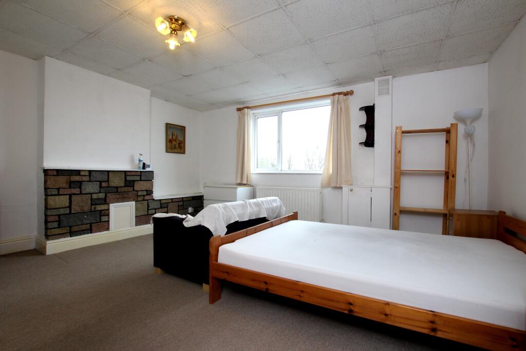 Apartment in Bristol, Upper Knowle, Totterdown - View 2