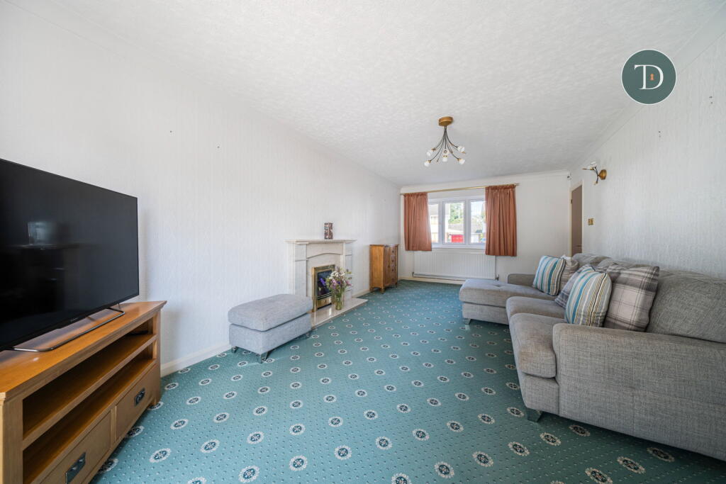 House in Chester, Ellesmere Port - More