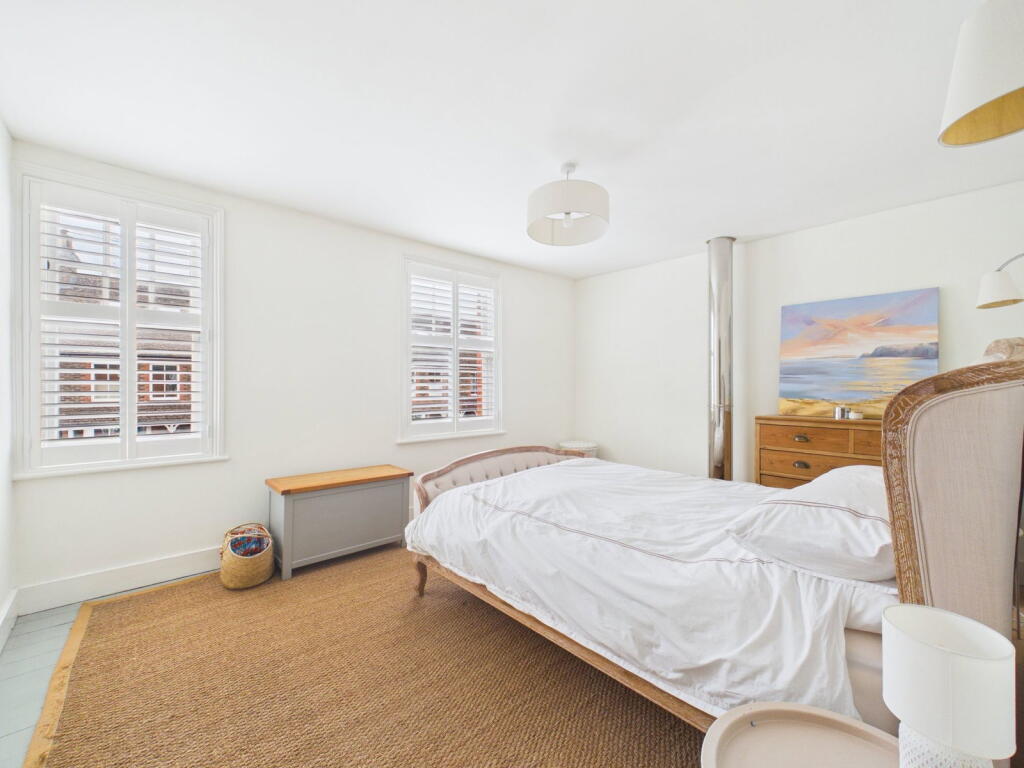 House in Redhill - View 5