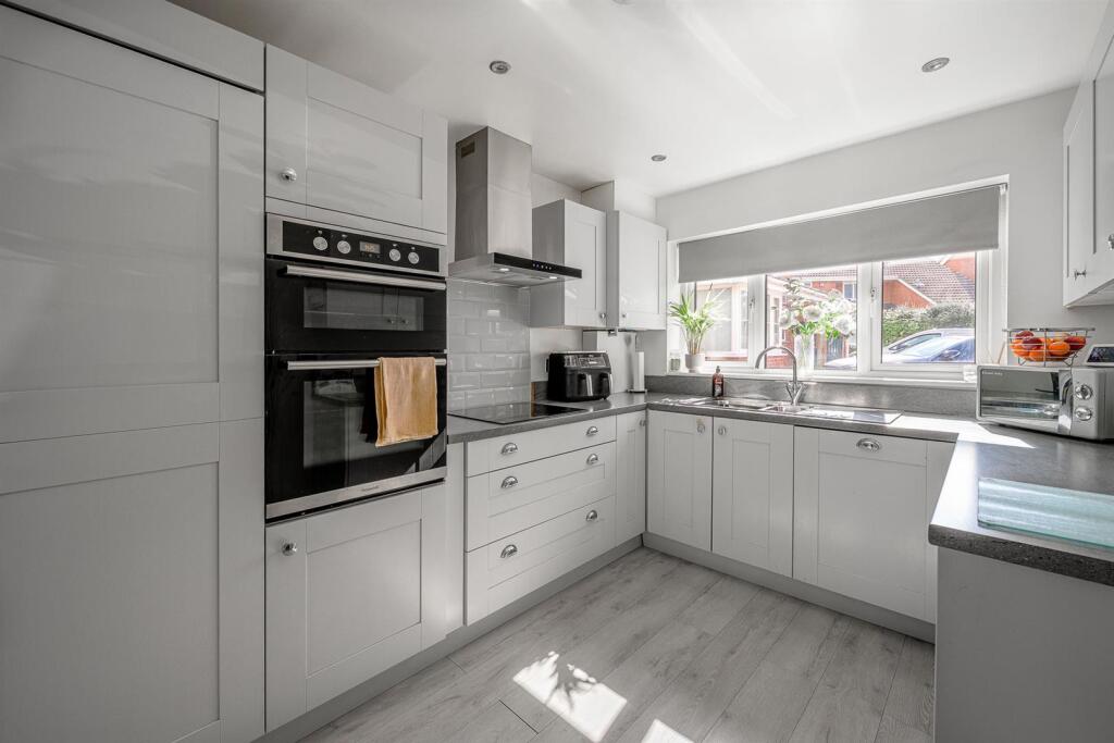 House in Dudley, West Midlands - More