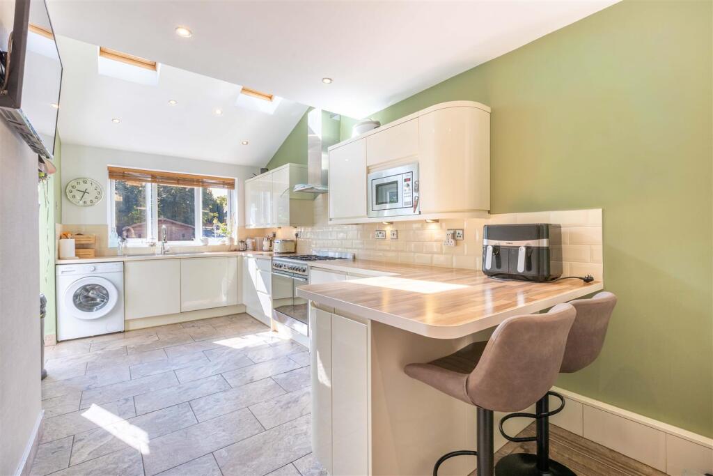 House in Birmingham, Lyndon Green - View 2