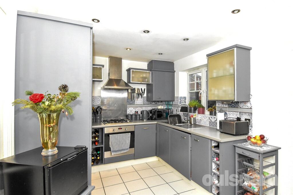 Ratcliffe Avenue, Kings Norton, Birmingham, B30 - View 3