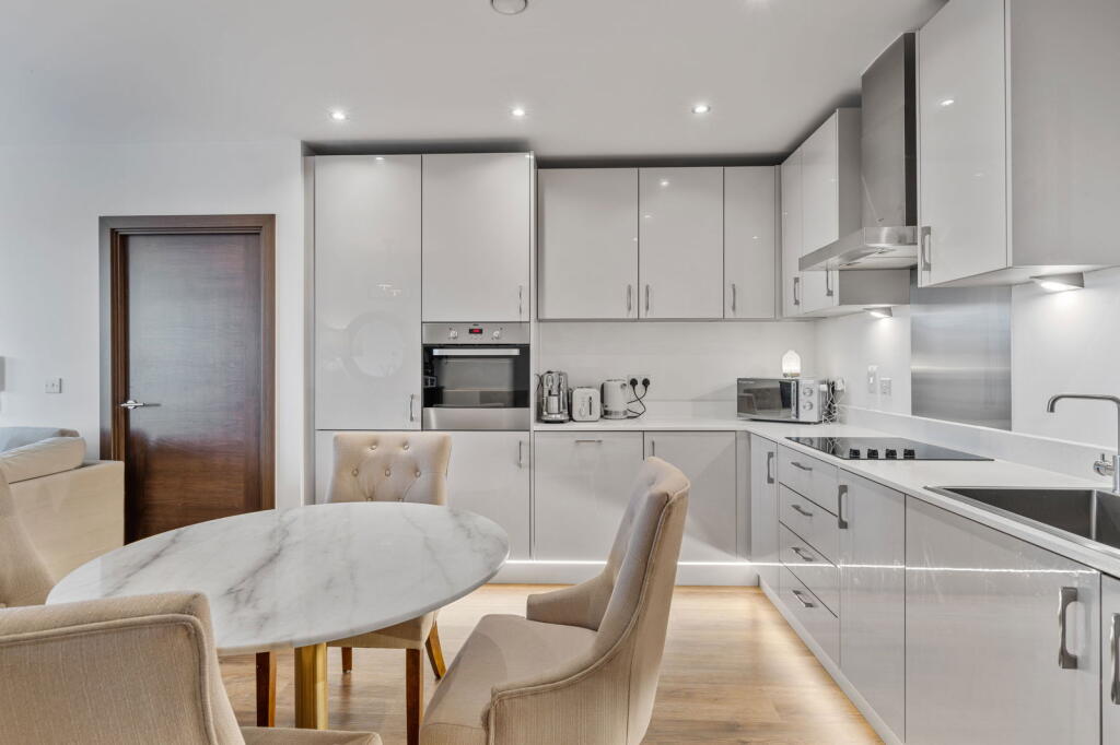 Halcyon Place, Brentwood, Essex, CM14 photo 3