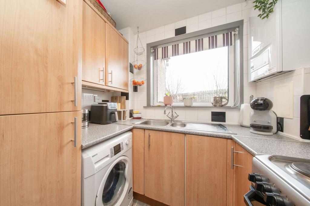 House in Winchburgh, Faucheldean - View 4