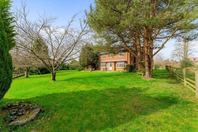 OAKLANDS FARM, 44 HEYBRIDGE LANE26.jpg