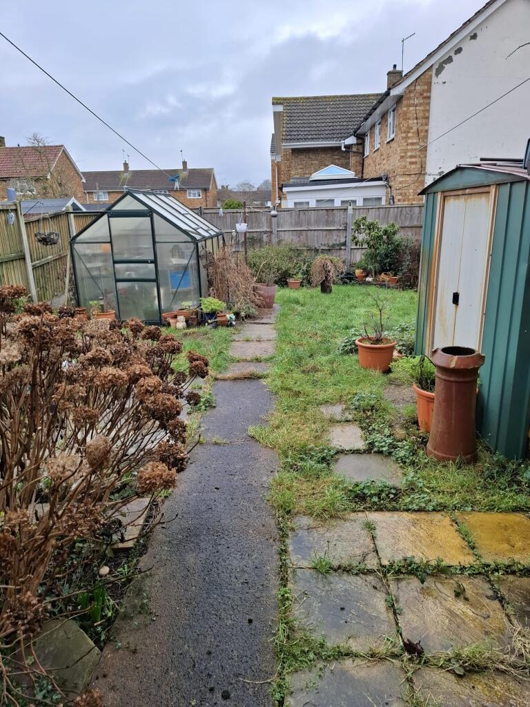 2-bed terraced on Chittock Gate, Basildon, SS14, £260,000