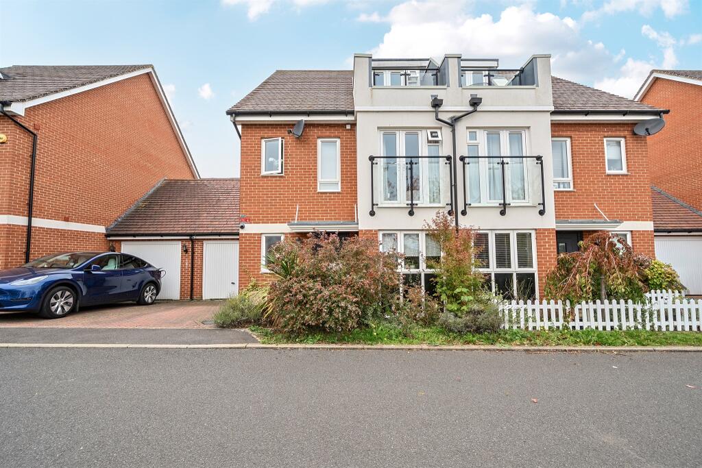 4-bed semi-detached on Horsley Road, Brunel Gardens, Maidenhead, £700,000