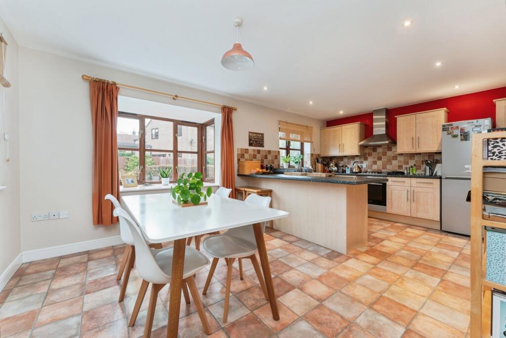 House in East Cambridgeshire, Sutton - View 4
