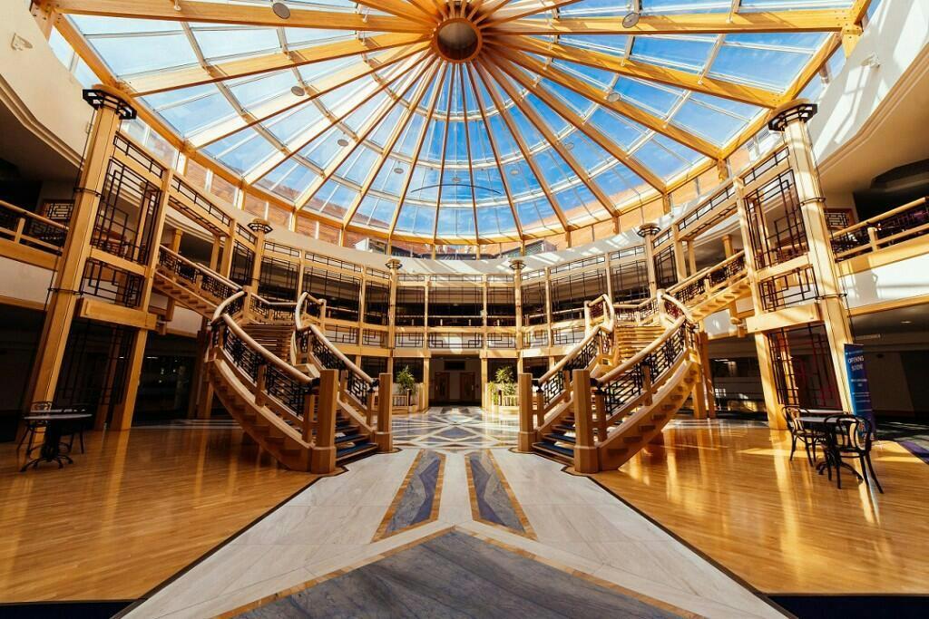 Atrium communal seating