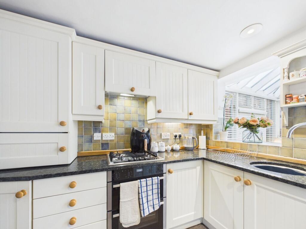 House in Bridgnorth, High Town, Oldbury - View 5