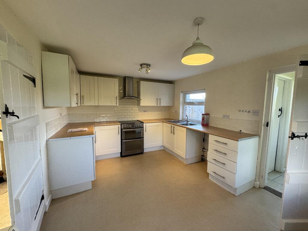 House in Vale of White Horse, Great Faringdon - View 4