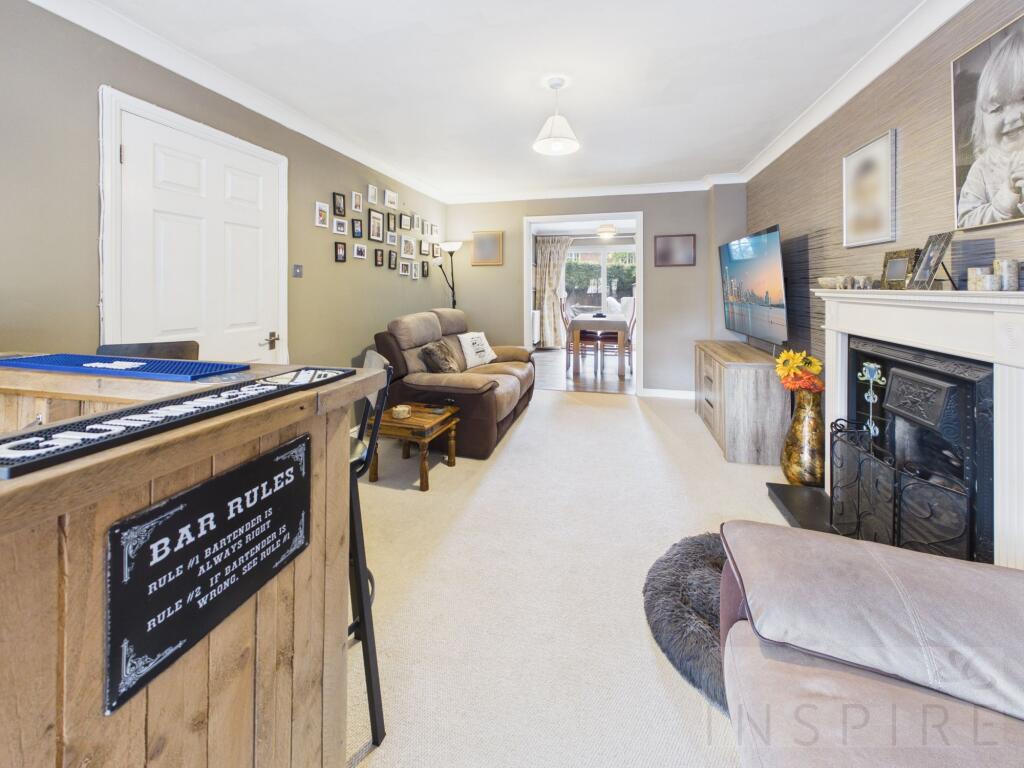 House in Crawley, Maidenbower, Worth - View 5