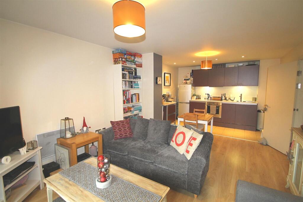 The Waterquarter, Galleon Way, Cardiff photo 3
