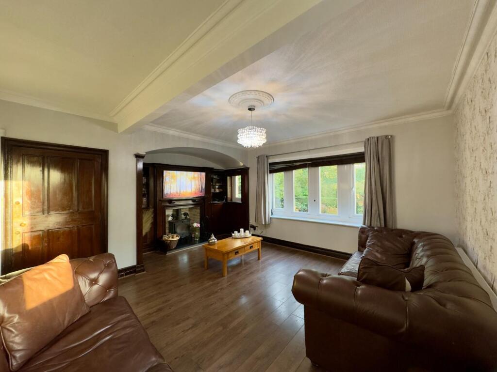 The Crescent, Burnley - View 3