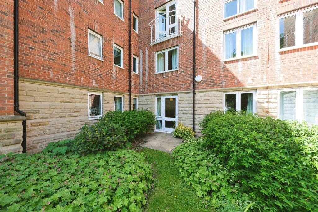 Apartment in Derby - View 4
