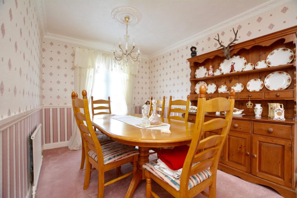 12 Drummond Place, Kilmarnock, KA3 7JY photo 4