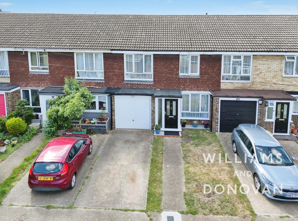 3-bed terraced on Church Way, Hadleigh, £385,000