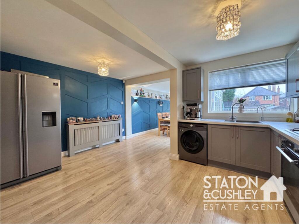 House in Mansfield, Nottinghamshire - View 5