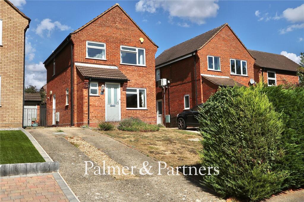 3-bed detached on Bowland Drive, Ipswich, Suffolk, IP8, £290,000