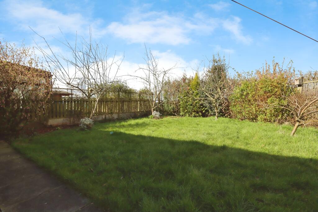 Lime Tree Grove, Selby, YO8 photo 4