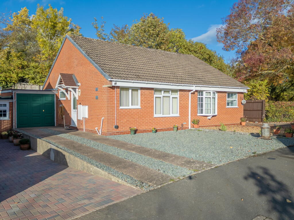 Main image of property: Pebworth Close, Redditch, B98 9JX