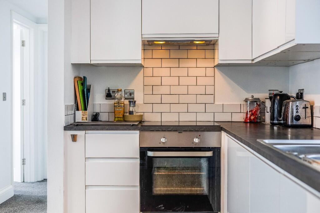 Bewick Mews, Hungerford, Berkshire, RG17 0QS photo 4