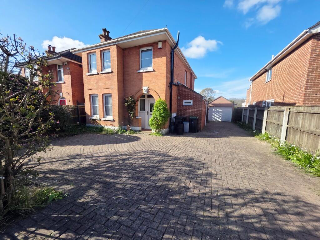 House in Christchurch, Iford, Fairmile - View 2