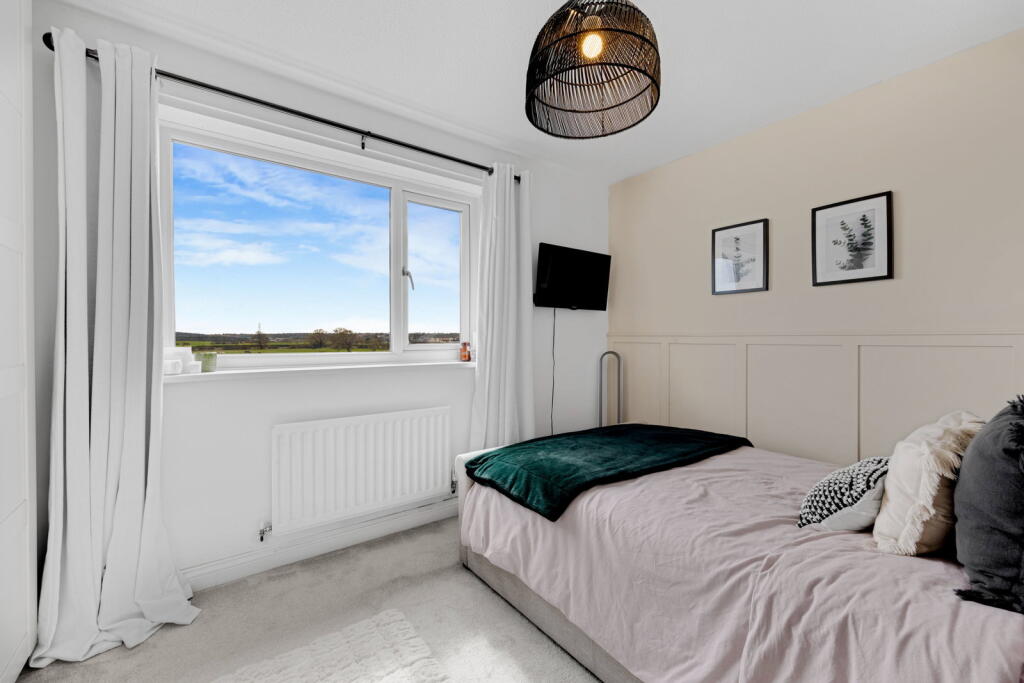 House in Choppington, Guide Post - View 5
