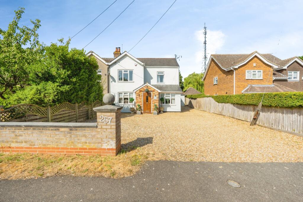 House in Streatley, Central Bedfordshire