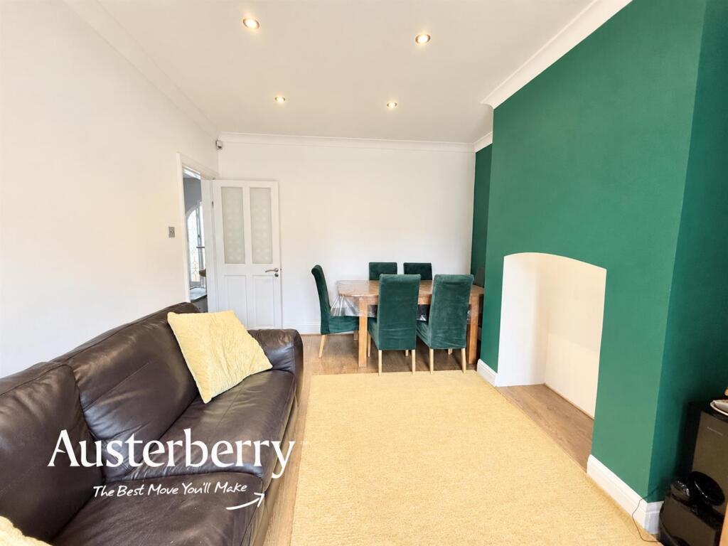 House in Stoke-on-Trent, Normacot - View 5