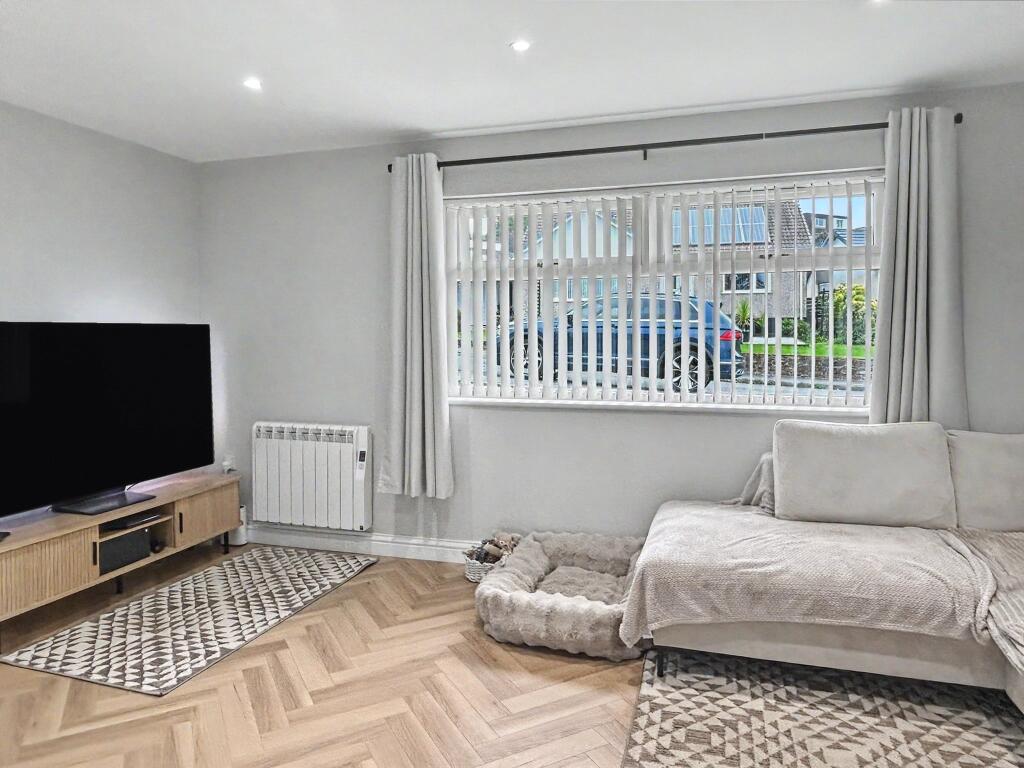 House in Bodmin, Cornwall - More