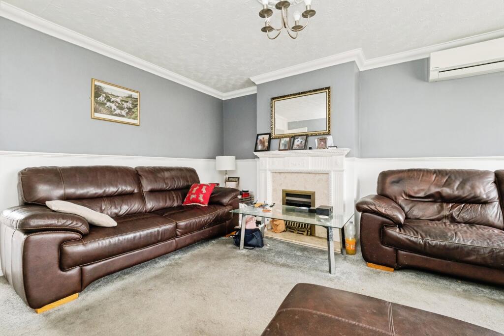 House in London - View 3