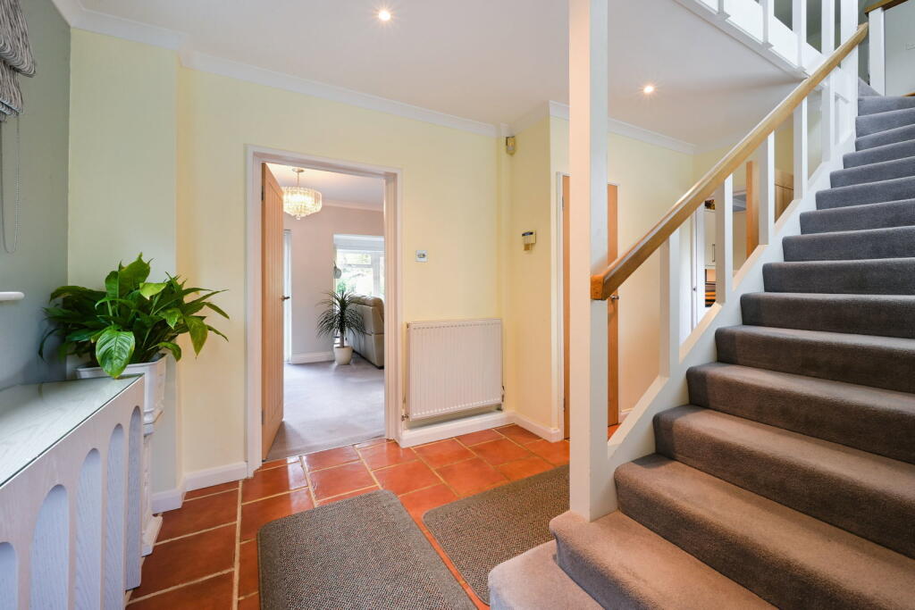House in Redhill - More