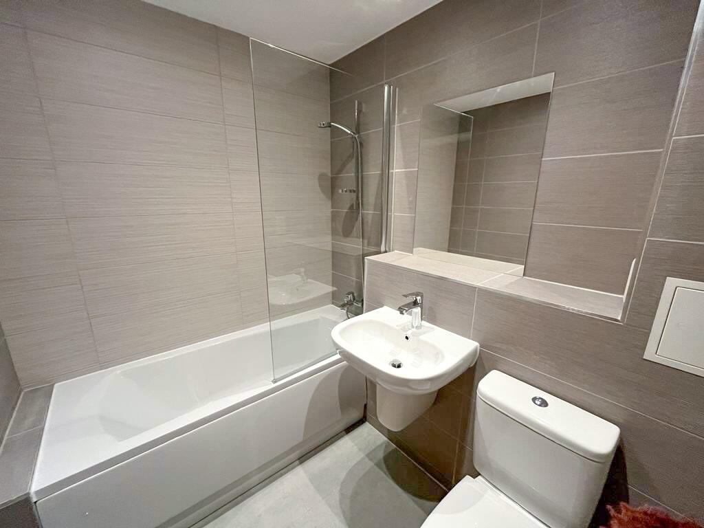 Apartment in Stockport, Portwood - View 5