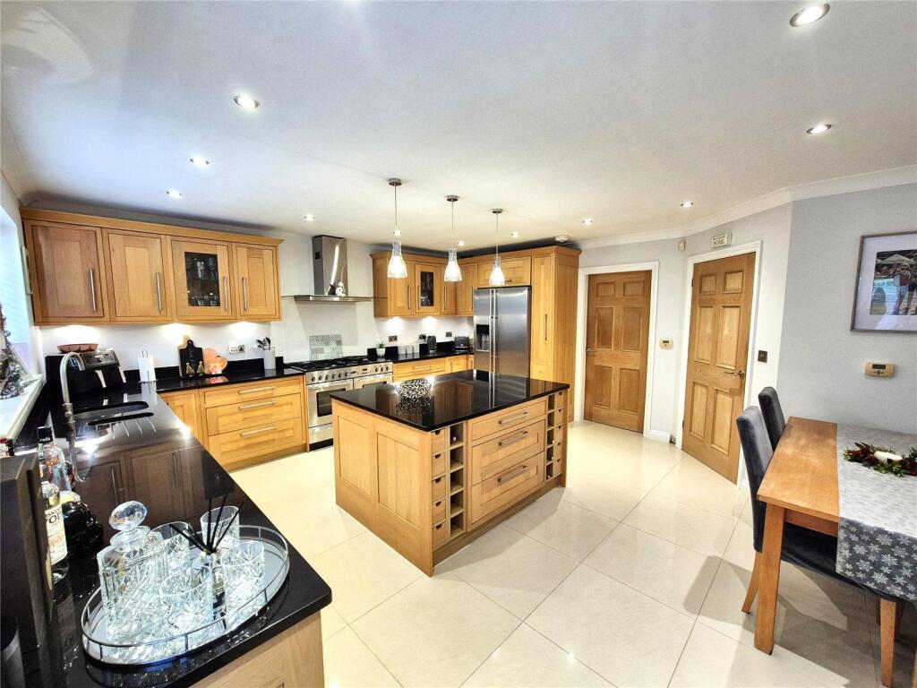 Francis Road, Moss, Wrexham, LL11 photo 3