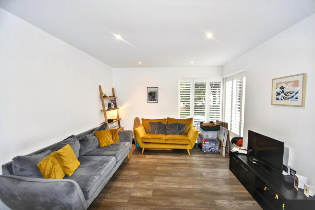Apartment in Truro - View 4