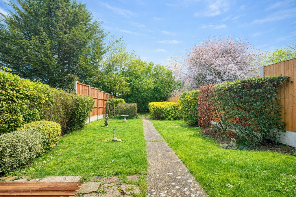 Yarwood Road, Chelmsford photo 3