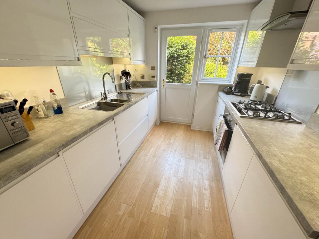 Cowdrys Field, Wimborne, BH21 photo 5