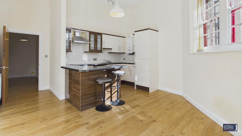 Apartment in Plymouth - View 4