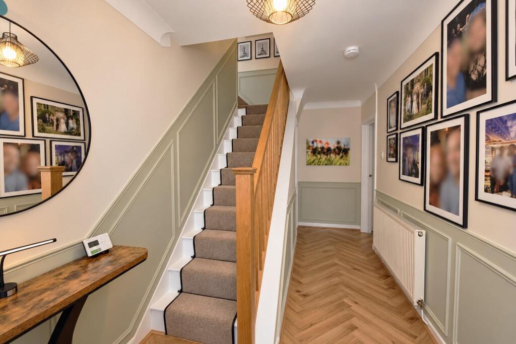 Brooklands Road, Parkgate, Neston photo 2