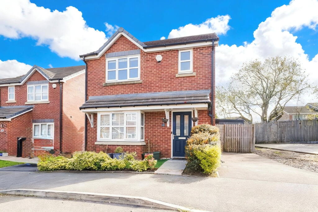 Main image of property: Rowan Crescent, Hyde, Greater Manchester, SK14 5SJ