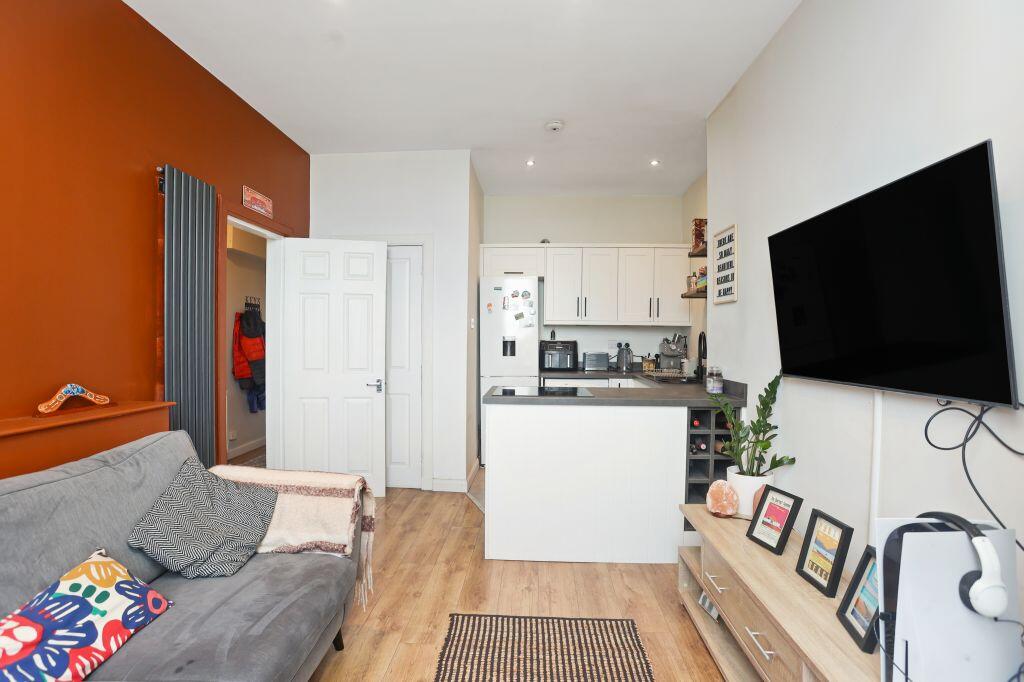 Apartment in Edinburgh, Westbank, Portobello - View 3