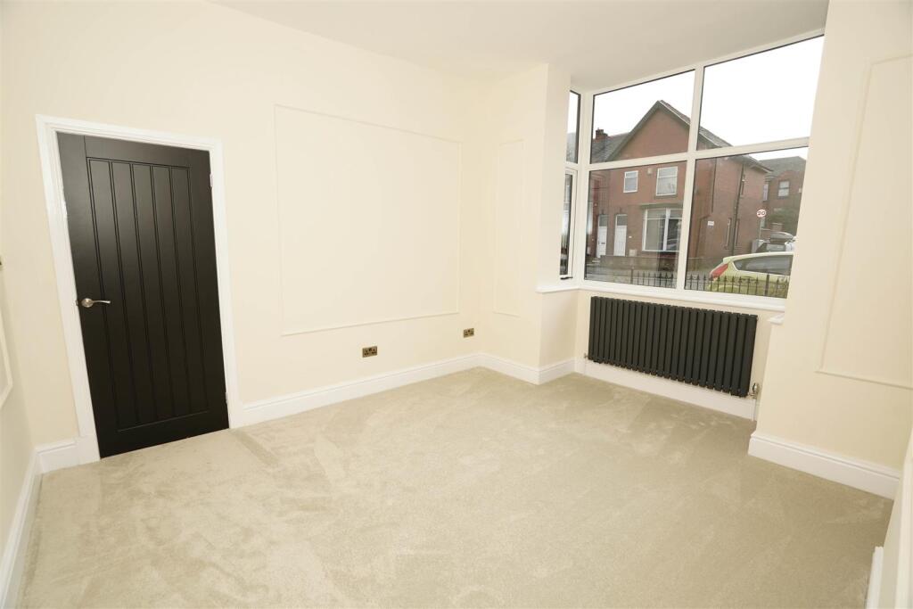 Ivy Rd, Smithills - View 6