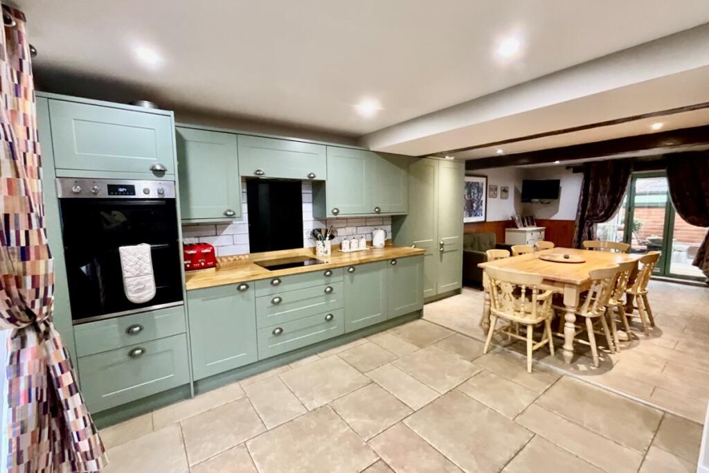   Falconer Lane, Sheffield, Rotherham, S13 9ZL photo 3