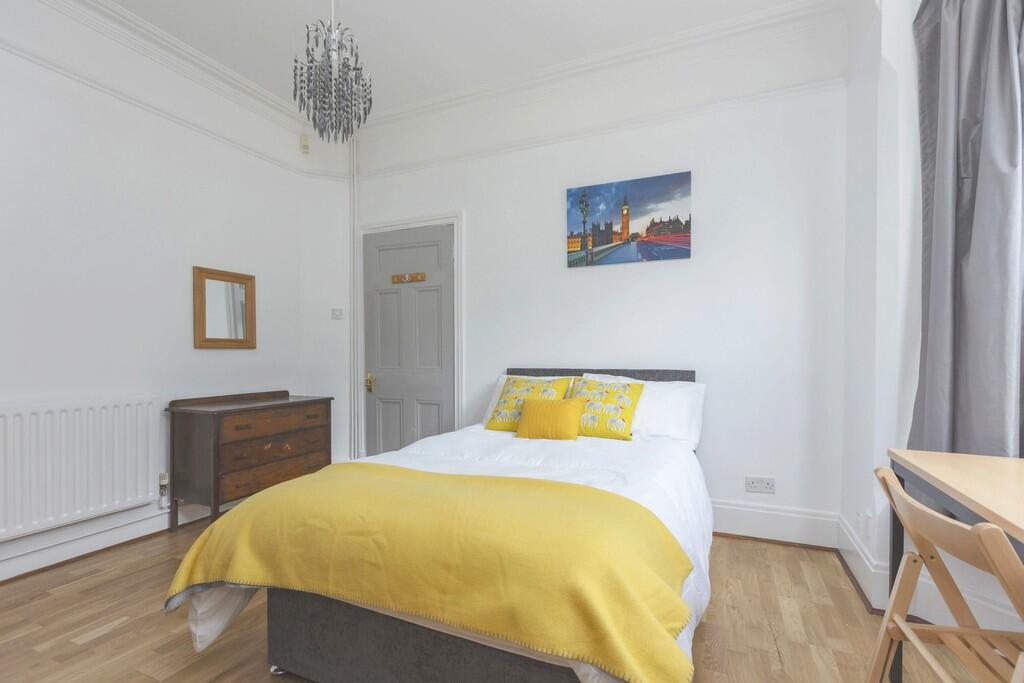 House in Leicester - More
