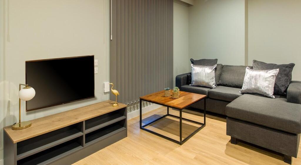 1 bedroom flat share for rent