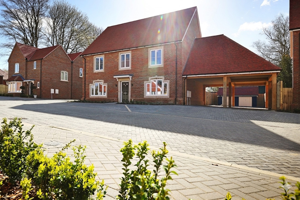 Main image of property: Scotland Lane,
Haslemere,
GU27 3FN