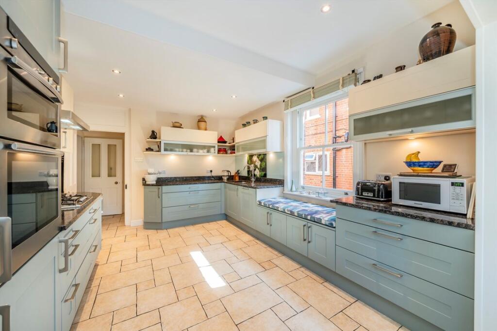 House in London - View 4